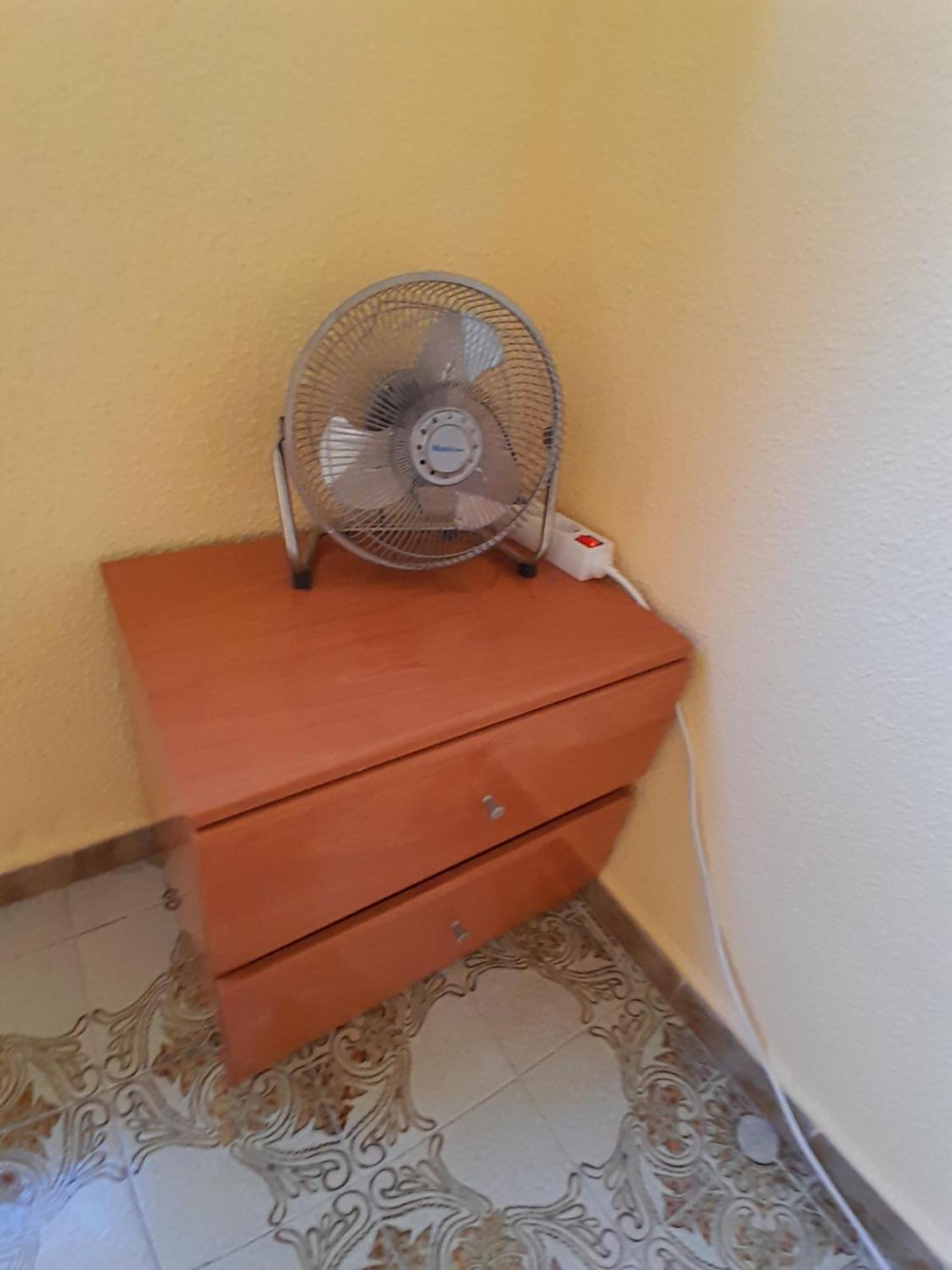 Gemuetliches Zimmer "Gold" Fuer 2 Personen Und Katzenliebhaber Valencia Buitenkant foto